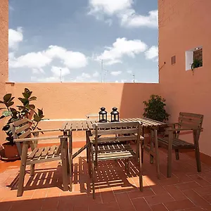 Apartment Muntanya - With Private Balcony Sagrada Familia, Barcelona